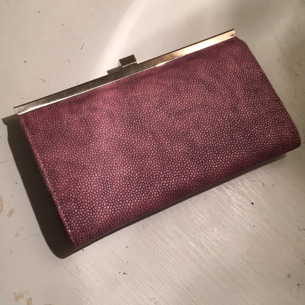 Purple pebbles texture wallet